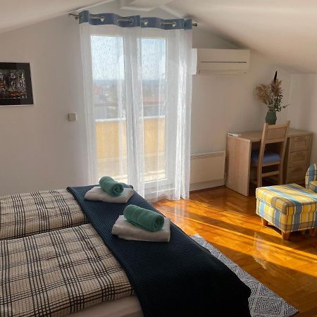 Appartement Sunny Maj ポレッチ エクステリア 写真