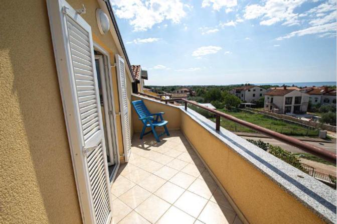 Appartement Sunny Maj ポレッチ エクステリア 写真